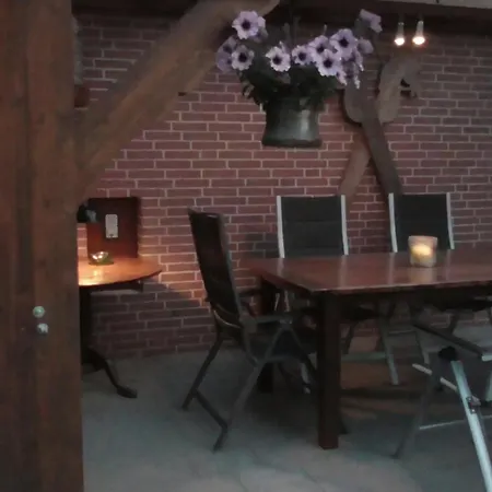 Dom wakacyjny Mit Ueberdachter Terrasse Und Carport
